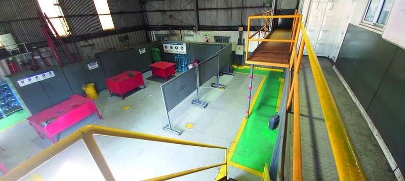 Nave industrial con puente grúa